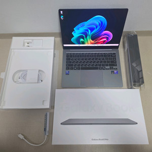 삼성 갤럭시북5프로 14인치 최고사양 새상품급(울7 258v,32gb램,1tb) 이미지