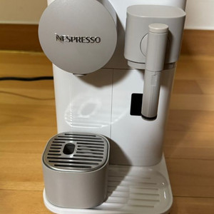 네스프레소 nespresso 커피머신 캡슐 커피 원두 이니시아 레드 스타벅스 드롱기 필립스 테스팅완료새상품급 상태 이미지