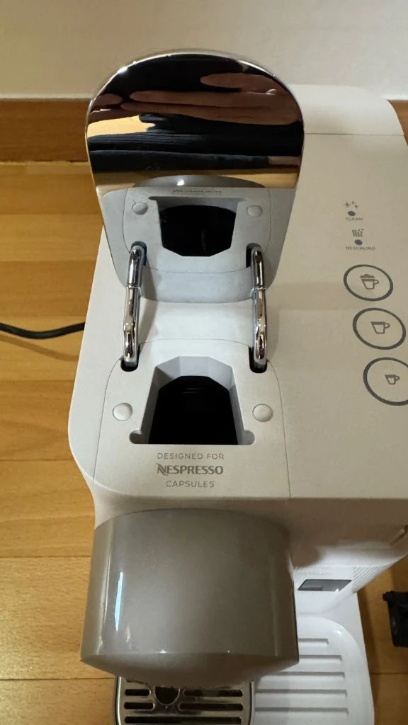 네스프레소 nespresso 커피머신 캡슐 커피 원두 이니시아 레드 스타벅스 드롱기 필립스 테스팅완료새상품급 상태 이미지
