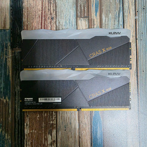 KLEVV DDR4 16GB (2개) 3600MHz 이미지
