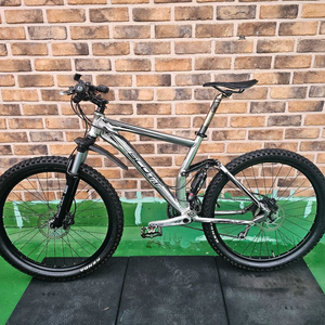 풀서스펜션 MTB 자전거 이미지