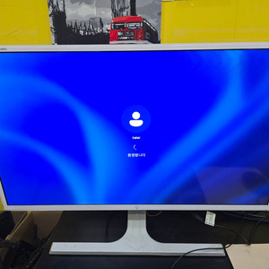 32인치 144Hz 게이밍 모니터 이미지