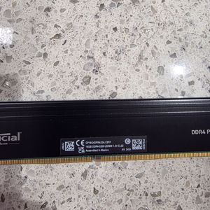 삼성전자 ddr4 16휴 2개랑 다른제조사 메모리 ddr4 16gb 1개팝니다 이미지