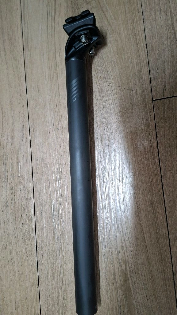 첼로 케인 카본 싯포스트 27.2 / 350 이미지