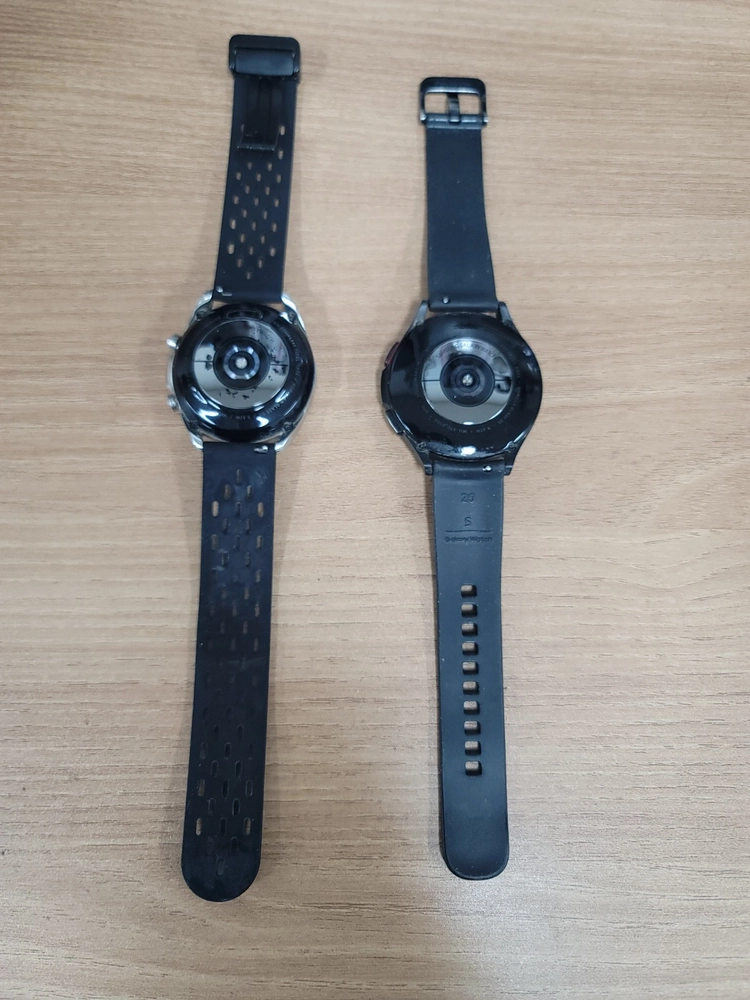 삼성 갤럭시 워치3 41mm GPS 갤럭시 워치4 클래식 46mm LTE 셀룰러 이미지