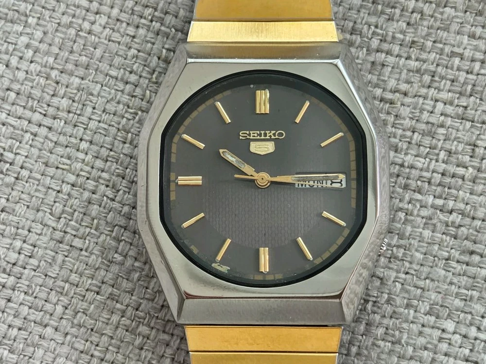 70s 세이코 빈티지 오토매틱 시계 이미지