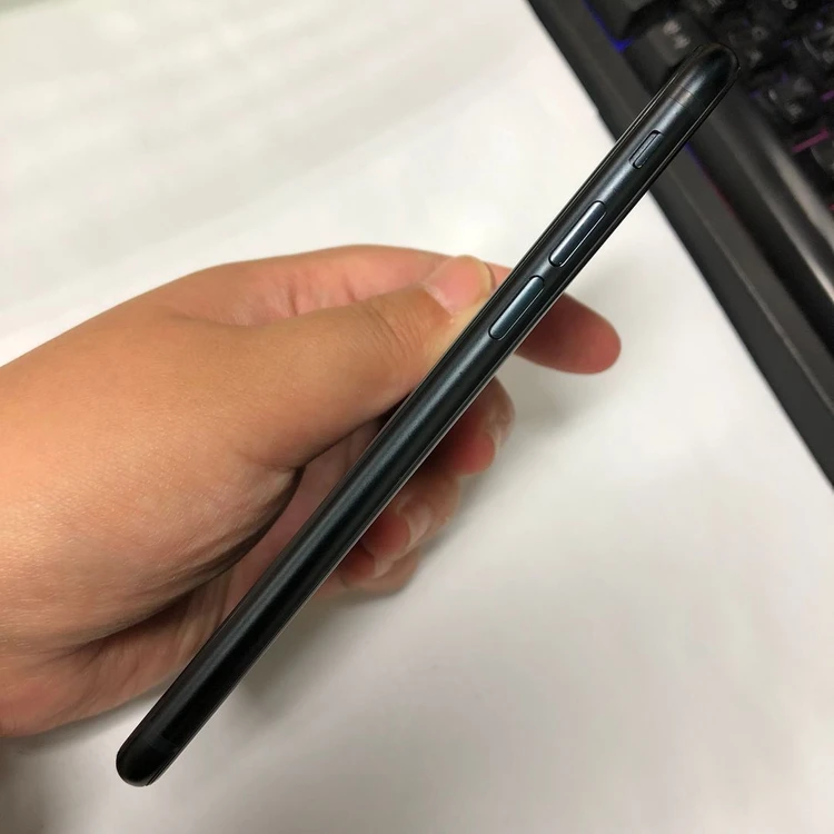 아이폰SE3 128GB 블랙 중고폰 배터리100% 기능정상 213836 이미지