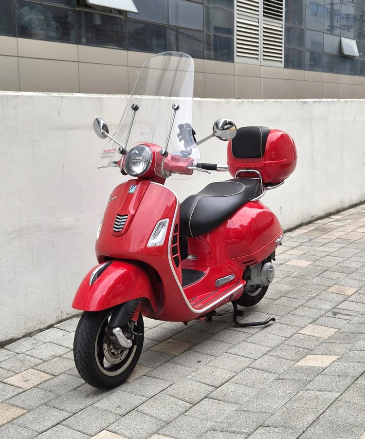 2015년식 베스파 GTS300 ABS,ASR 모델 판매합니다. 이미지