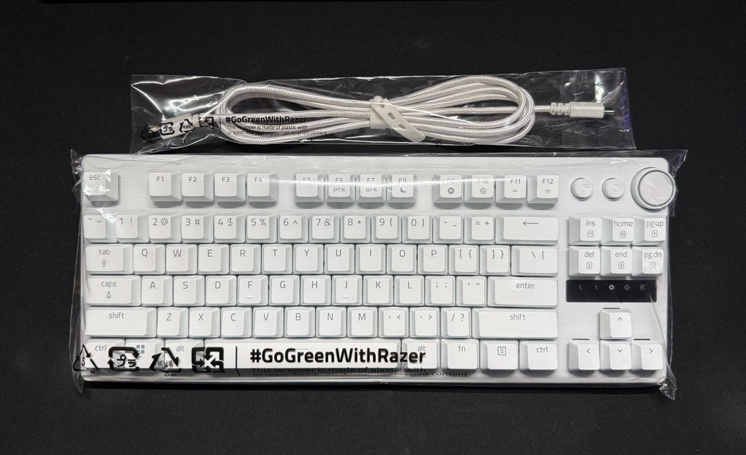레이저 헌츠맨 V3 Pro TKL 화이트 이미지