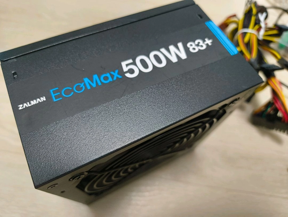 잘만 EcoMax 500W 83+ 파워서플라이 이미지
