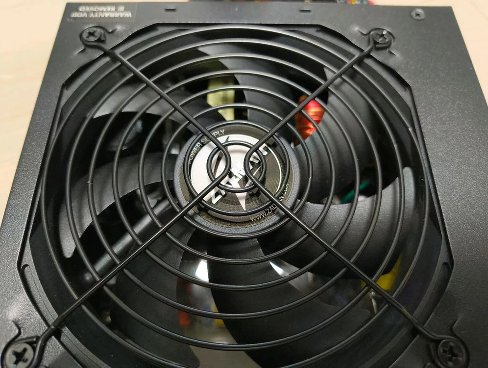 잘만 EcoMax 500W 83+ 파워서플라이 이미지