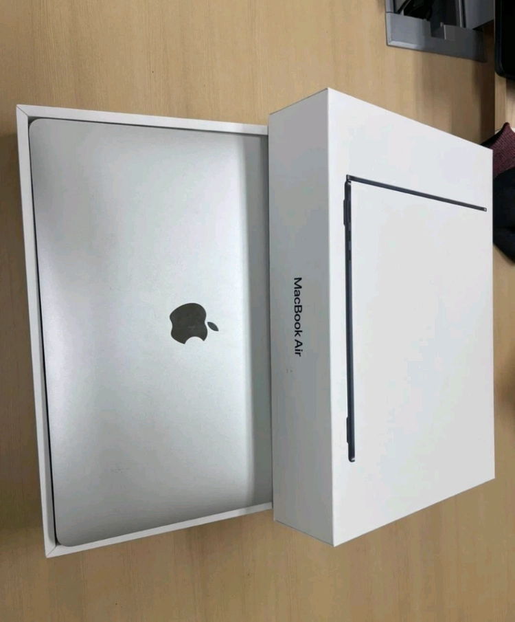 Apple MacBook Air M1 2020 실버 8GB 256GB 이미지