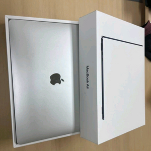 Apple MacBook Air M1 2020 실버 8GB 256GB 이미지