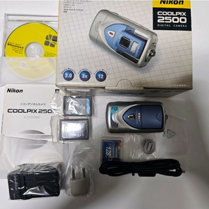 [박스0]니콘 쿨픽스 2500 (올드디카)황조지 카메라 Nikon COOLPIX 2500 나혼산 키 디카 이미지