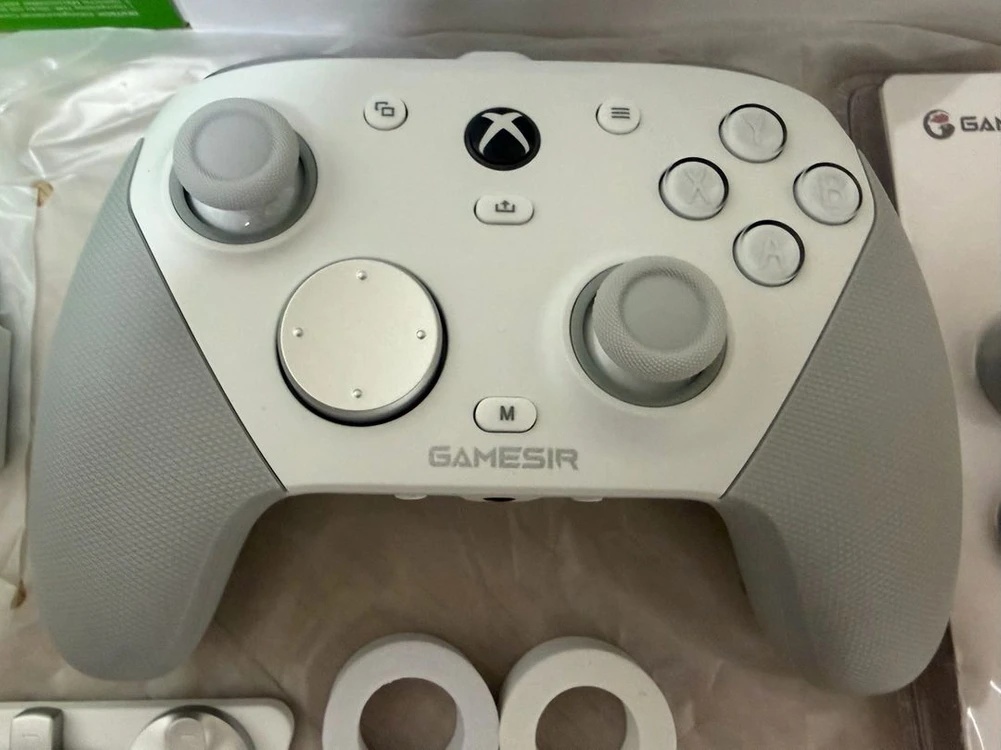 국내정발 아리스노보 GameSir-G7 Pro 게임패드 이미지