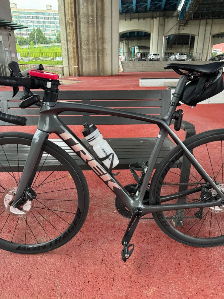 TREK 에몬다 SL6 disc pro 리튬 그레이 이미지
