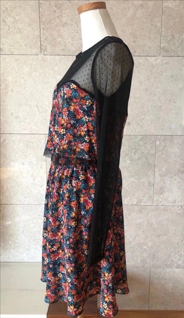 ZARA 새제품 꽃프린팅 블랙 레이스 씨드루 원피스 S사이즈 이미지