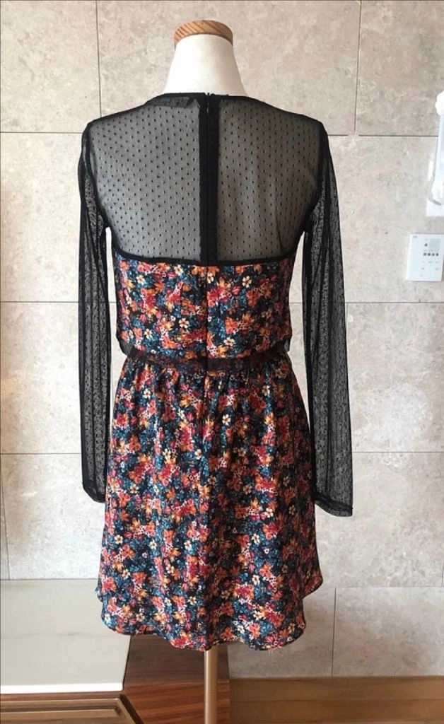 ZARA 새제품 꽃프린팅 블랙 레이스 씨드루 원피스 S사이즈 이미지