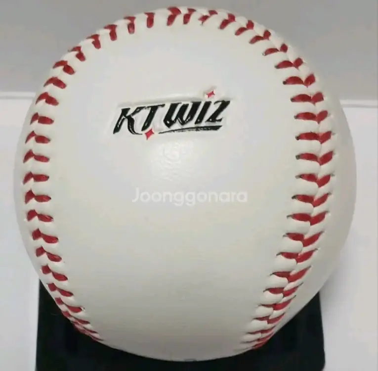 박지훈 KT 로고볼 싸인볼 이미지