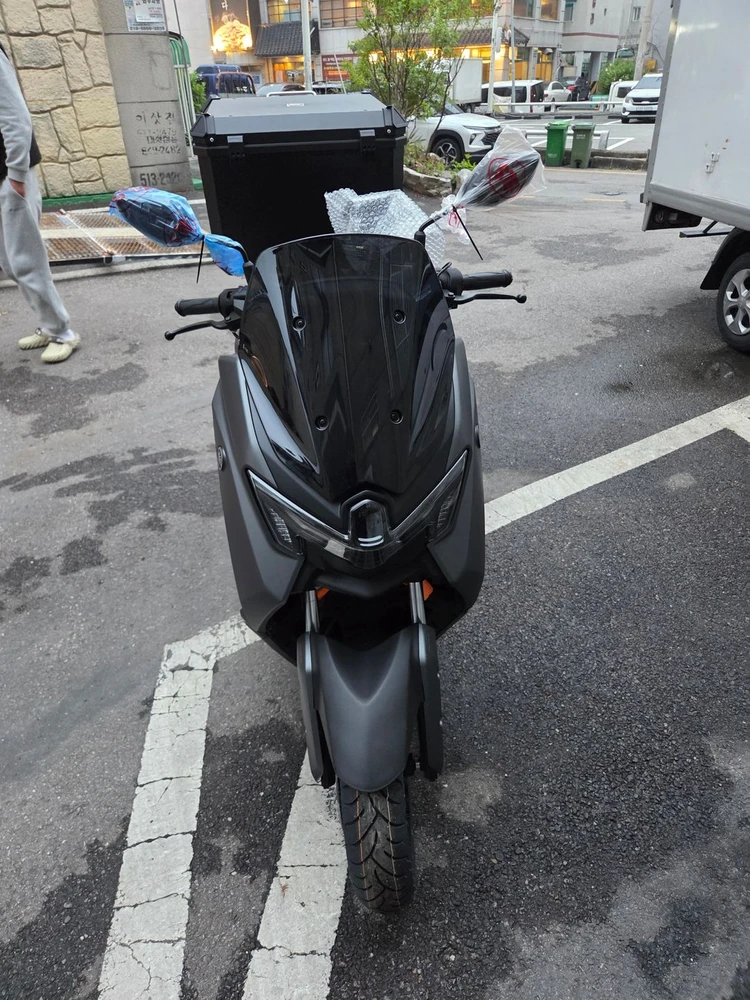 야마하 NMAX125 배달 오토바이 스쿠터 이미지