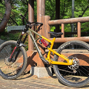 록키마운틴 슬레이어 풀샥 mtb 다운힐 판매합니다 이미지