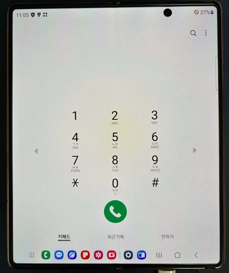 대구 갤럭시 Z 폴드2 잔상, 멍 없음 이미지