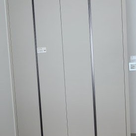 수납 넉넉한 붙박이장 이미지