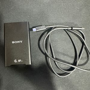 소니 고속 전송 CFexpress Type A 메모리카드 리더기 이미지