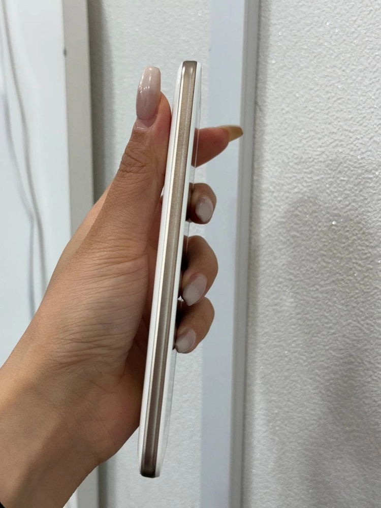 A급)화웨이 Y6 화이트 8GB Y1901 이미지