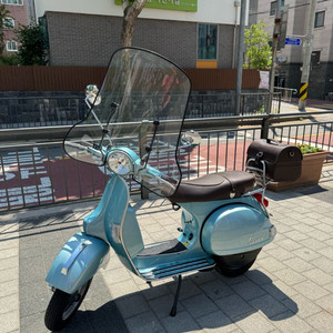 베스파 px125 70주년 한정판 신차급 매물 이미지