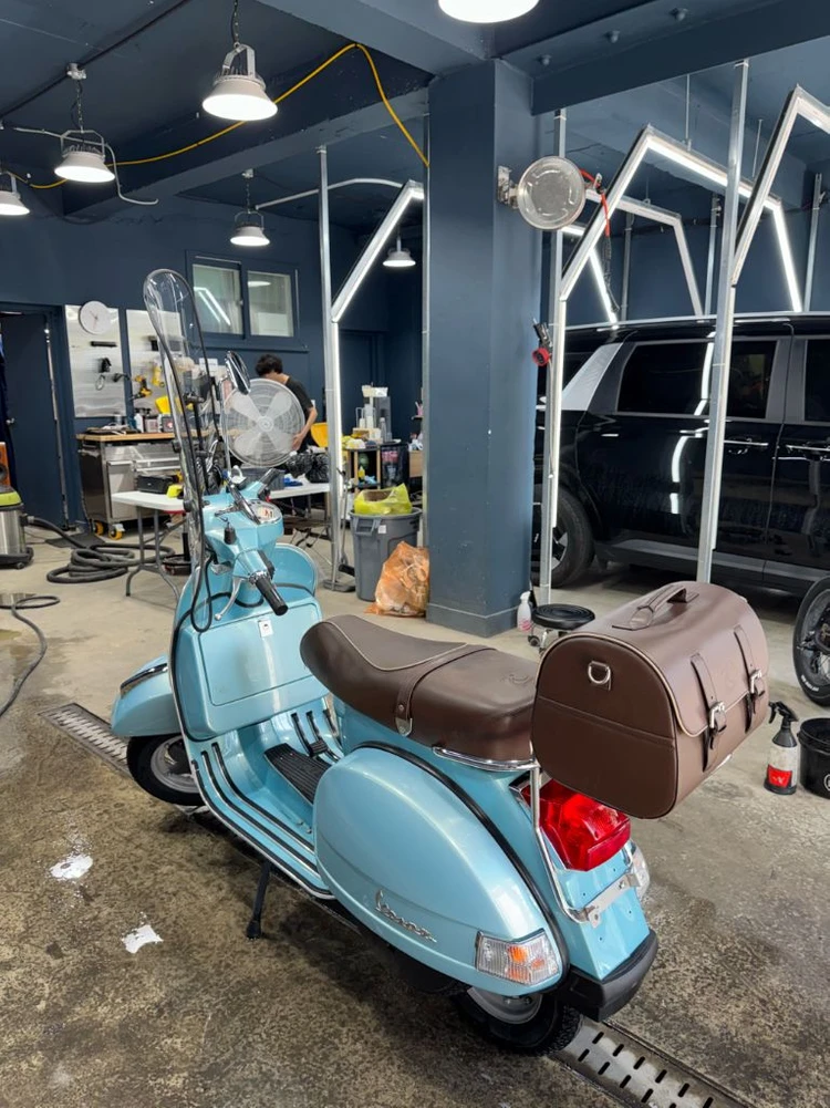 베스파 px125 70주년 한정판 신차급 매물 이미지