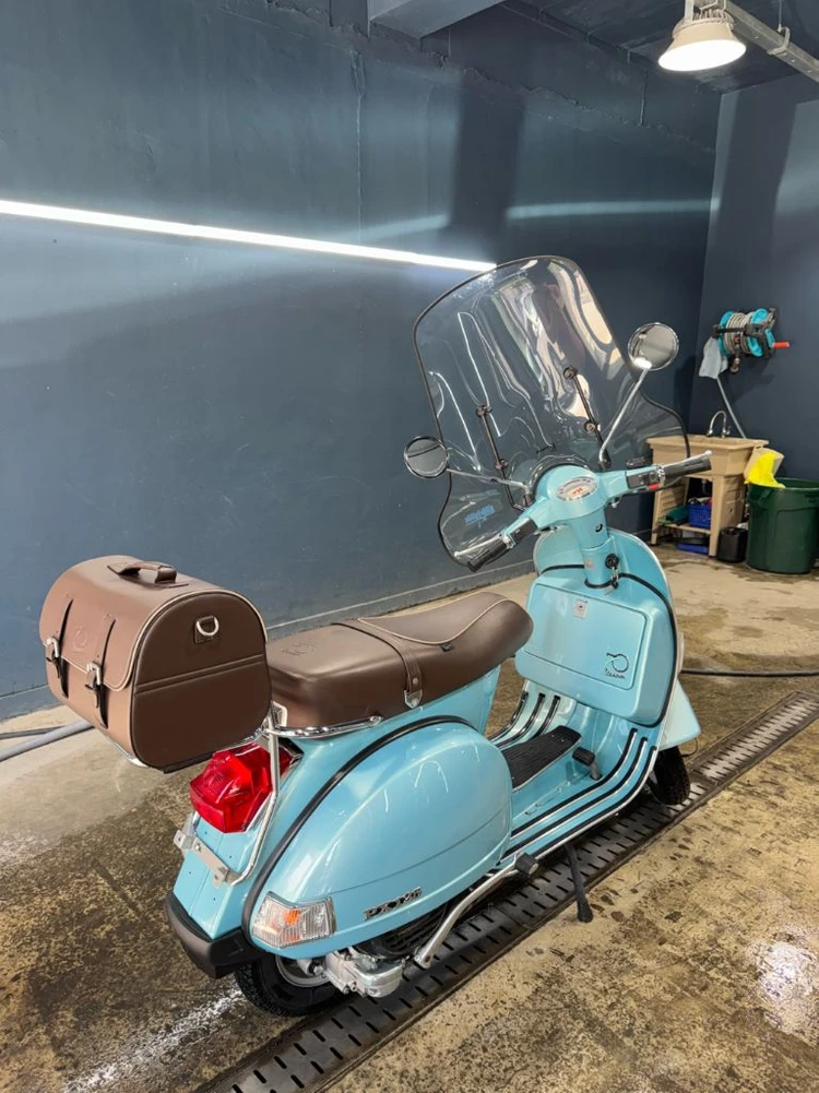 베스파 px125 70주년 한정판 신차급 매물 이미지
