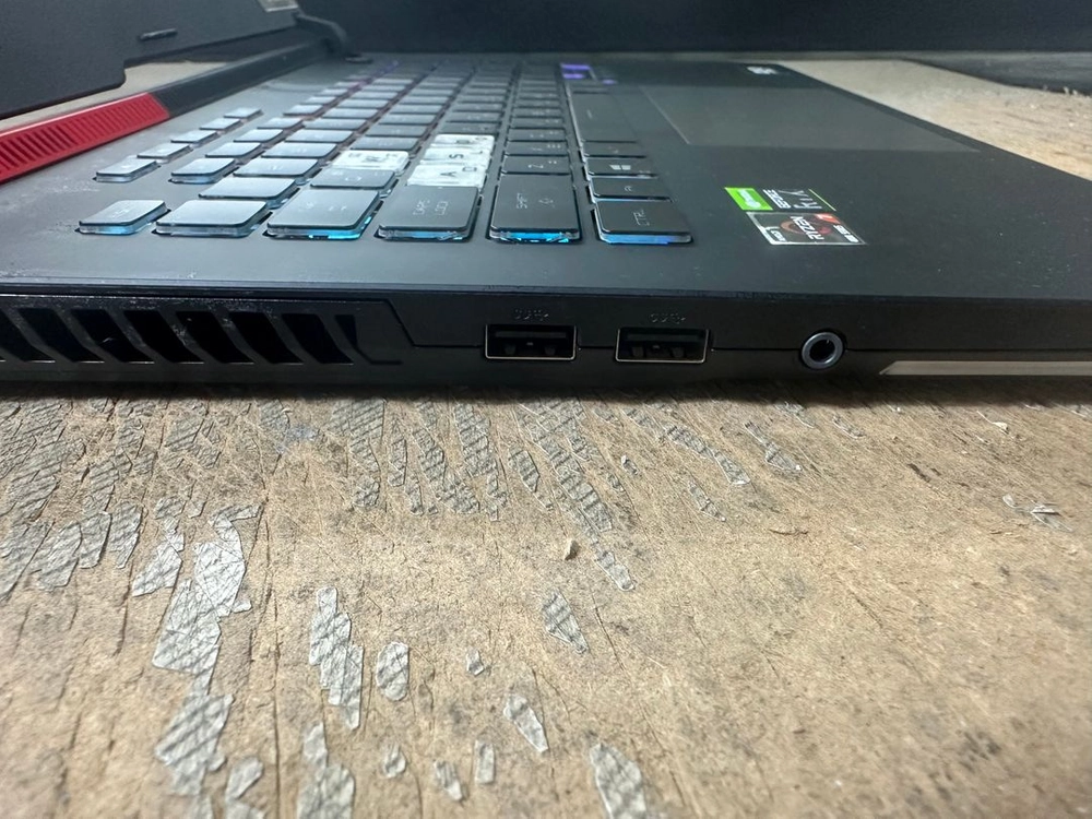 [중고]ASUS 고성능 게이밍 노트북 (RAM 8G/SSD 256G/Win11) 이미지