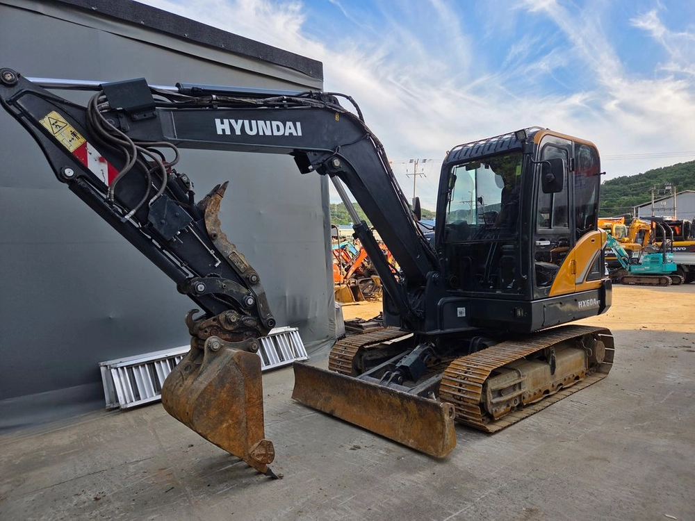 현대 02굴삭기 HX60MT 20년식 코끼리집게장착회전라인 이미지