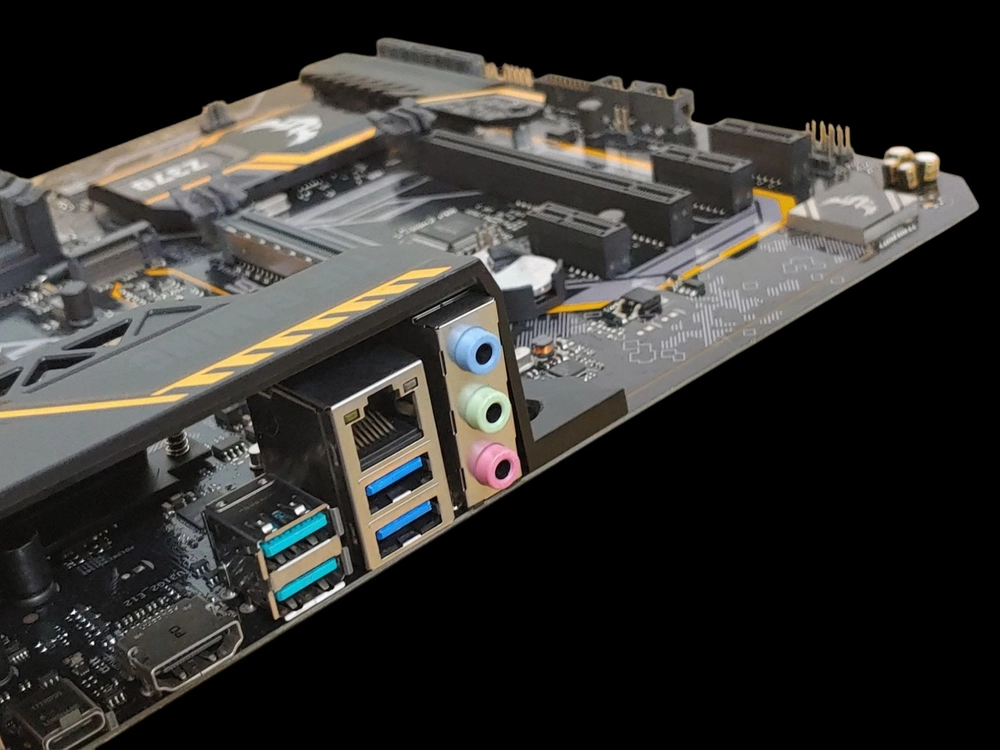 에이수스 TUF Z370-PLUS GAMING 메인보드 이미지