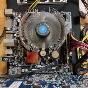 i3 6100 cpu ( 쿨러포함)과 H110MHDS 메인보드 이미지
