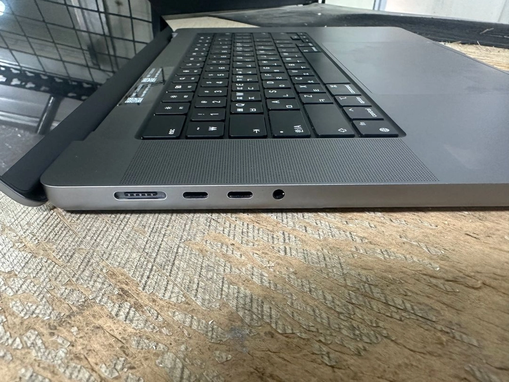 맥북 M1 Pro A2485 RAM 32G/저장공간 1TB / 16인치 이미지