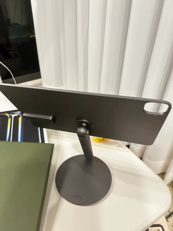 아이패드 프로 13 M4 WIFI 256GB 스페이스 블랙 (+애플펜슬프로, 거치대, 케이스) 이미지