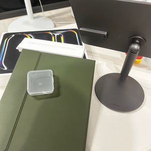 아이패드 프로 13 M4 WIFI 256GB 스페이스 블랙 (+애플펜슬프로, 거치대, 케이스) 이미지