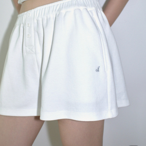구해요) 오버듀플레어 BUTTON POINTED SHORTS_IVORY 이미지