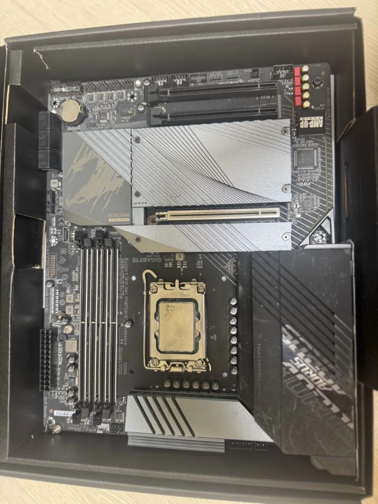 인텔13600k + z690 aorus elite 메인보드 판매합니다 이미지