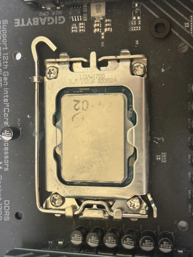 인텔13600k + z690 aorus elite 메인보드 판매합니다 이미지