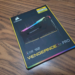 CORSAIR DDR4 32GB(16GBX2) 이미지