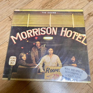 The Doors 도어즈 - Morrison Hotel [LP] 이미지