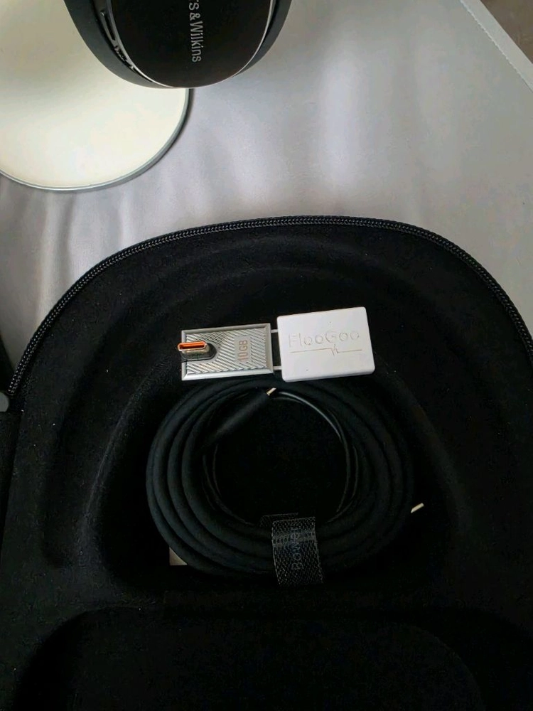 Bowers & Wilkins 바워스앤윌킨스 px8 s2 헤드폰 풀박스 이미지