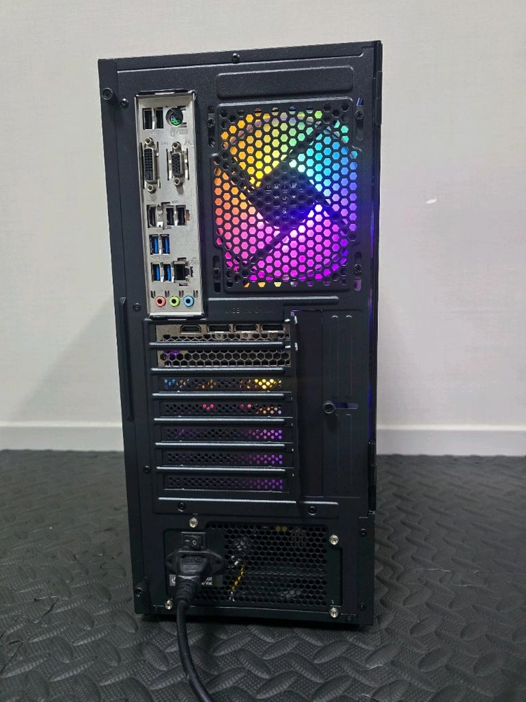 (안산/시흥)라이젠 5 5600X, 3060Ti 게이밍 컴퓨터 본체 판매 합니다. 이미지