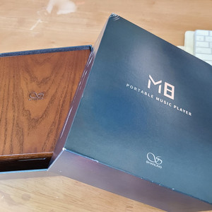 샨링 M8 박풀과 추가케이스 이미지
