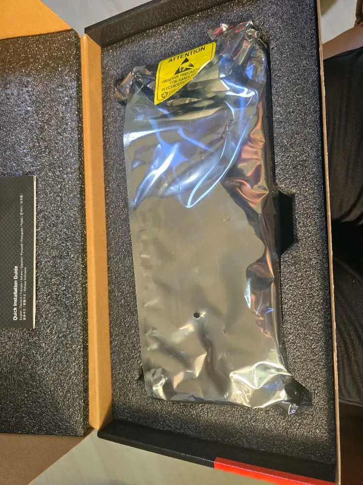9070xt 스틸레전드 16gb 이미지