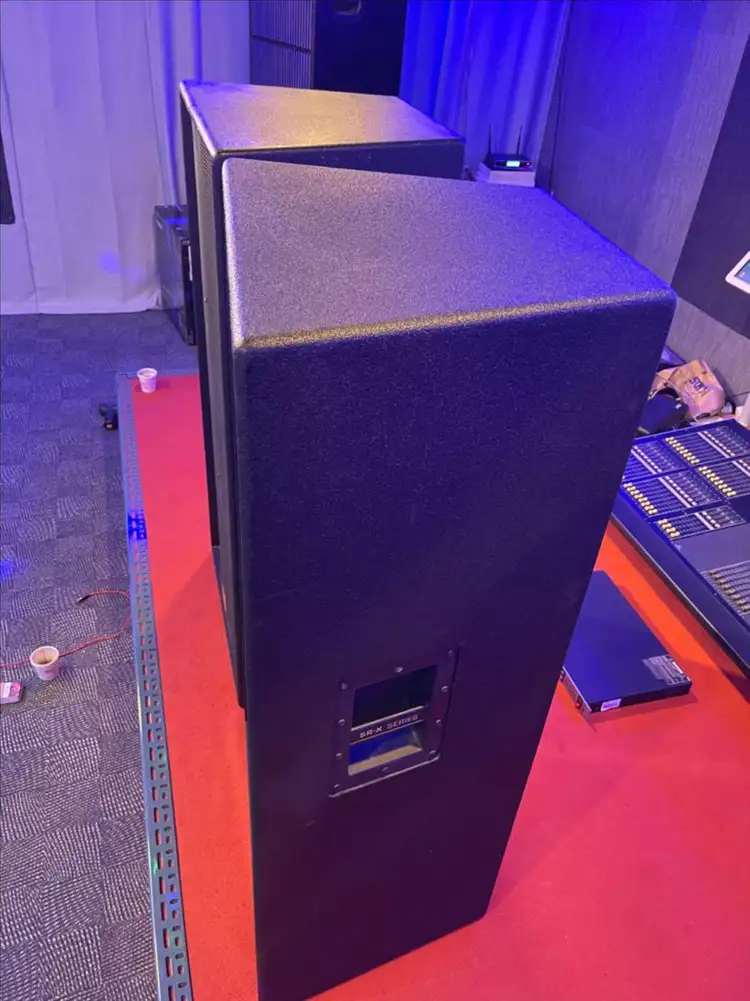 JBL SR-X 시리즈 SR4733X 스피커 2개 이미지
