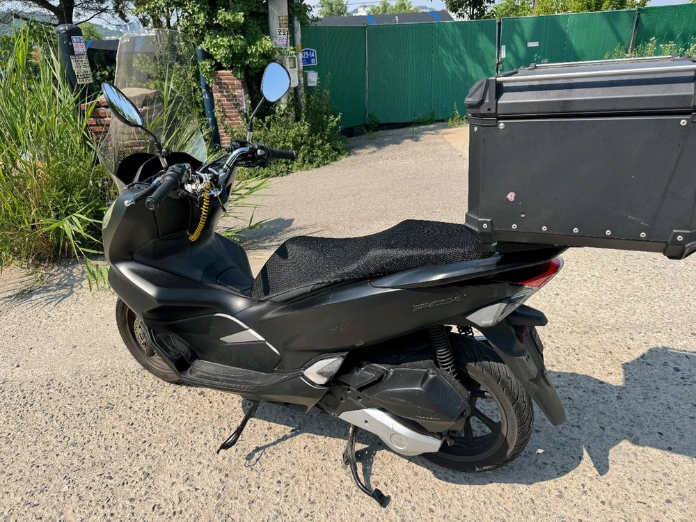 혼다 pcx125 20년 최상급 블박튜닝 팝니다 이미지